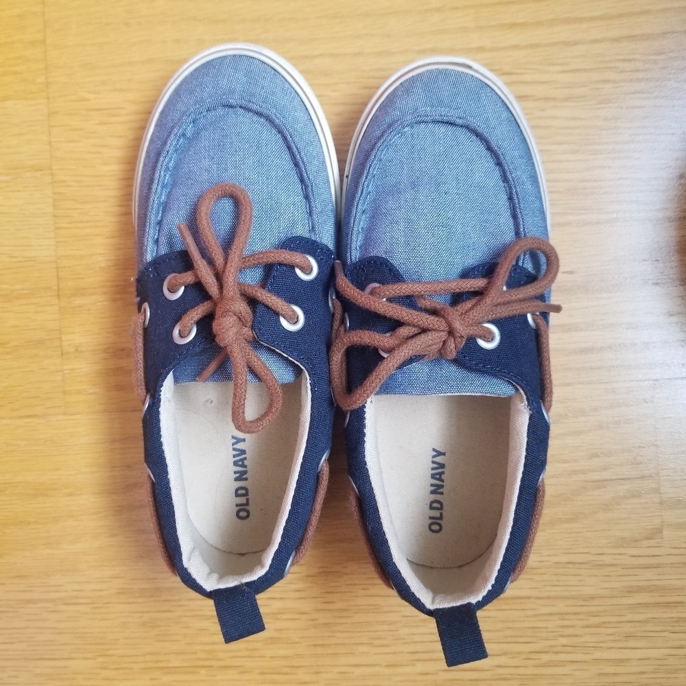 Old navy boat shoes